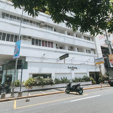 Stay Malate Hostel by RedDoorz