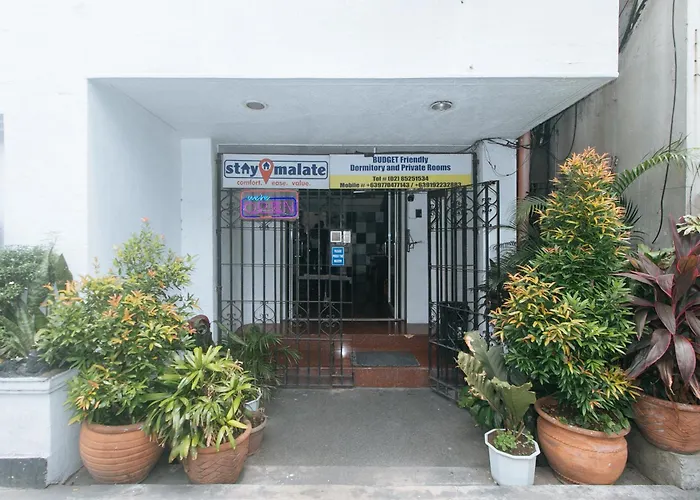 Malate By Reddoorz Manilla