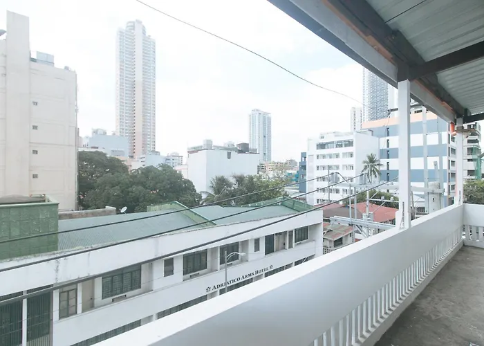 Malate By Reddoorz * Manilla